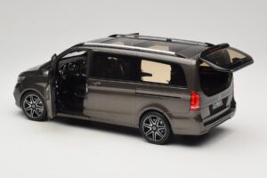 Mercedes V-Class W447 AMG Line Indium Grey Norev 1:18 183873 Pressofusione — immagine 5 di 8