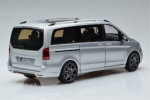 Mercedes V-Class V260 AMG Line Argento Norev 1:18 183871 Pressofusione — immagine 3 di 10