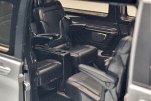 Mercedes V-Class V260 AMG Line Argento Norev 1:18 183871 Pressofusione — immagine 9 di 10