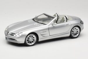 Mercedes Vision SLR Roadster Argento Maisto 1:18 B66962107 Pressofusione