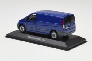 Mercedes Vito Atlantis Blu Minichamps 1:43 B66960525 Pressofusione — immagine 3 di 4