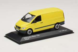 Mercedes Vito Kastenwagen Giallo Minichamps 1:43 400032260 Pressofusione — immagine 2 di 4