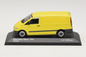 Mercedes Vito Kastenwagen Giallo Minichamps 1:43 400032260 Pressofusione