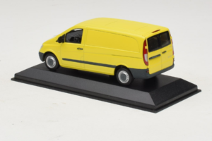 Mercedes Vito W638 Giallo Minichamps 1:43 B67871200-R1 Pressofusione — immagine 3 di 4