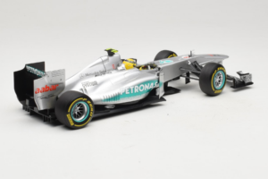 Mercedes W03 #8 N. Rosberg Mercedes AMG Petronas Showcar 2012 Minichamps 1:18 110120078 Pressofusione — immagine 2 di 7