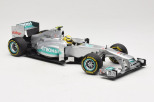 Mercedes W03 #8 N. Rosberg Mercedes AMG Petronas Showcar 2012 Minichamps 1:18 110120078 Pressofusione — immagine 4 di 7