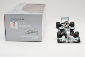 Mercedes W04 #9 N. Rosberg Mercedes AMG Petronas Showcar 2013 Minichamps 1:18 110130079 Pressofusione — immagine 6 di 7