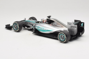 Mercedes W06 #44 L. Hamilton F1 World Champion 2015 Dealer Edition Minichamps 1:18 B66960539 Pressofusione — immagine 5 di 7