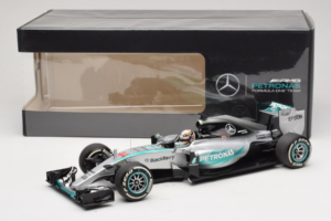 Mercedes W06 #44 L. Hamilton F1 World Champion 2015 Dealer Edition Minichamps 1:18 B66960539 Pressofusione — immagine 7 di 7