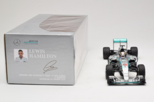 Mercedes W06 #44 L. Hamilton Mercedes AMG Petronas Australian Grand Prix Winner 2015 Minichamps 1:18 110150044 Pressofusione — immagine 6 di 7