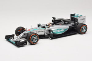 Mercedes W06 #44 L. Hamilton Mercedes AMG Petronas Japanese Grand Prix Winner 2015 Minichamps 1:18 110150344 Pressofusione