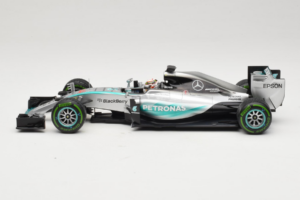 Mercedes W06 #44 L. Hamilton Mercedes AMG Petronas United States Grand Prix Winner World Champion 2015 Minichamps 1:18 110150 — immagine 3 di 7