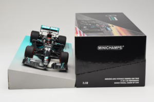 Mercedes W11 #63 G. Russell Mercedes AMG Petronas Sakhir Grand Prix 2020 Minichamps 1:18 113201663 Resina — immagine 6 di 7