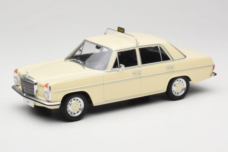 Mercedes W115 Beige Taxi MCG 1:18 MCG18055 Pressofusione