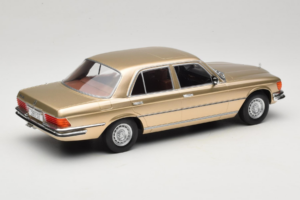 Mercedes W116 Metallic Beige MCG 1:18 MCG18550 Pressofusione — immagine 2 di 6