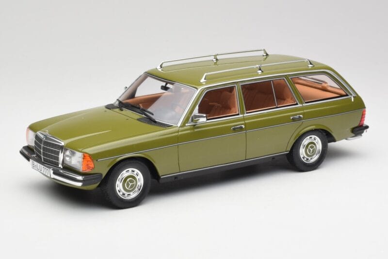 Mercedes W123 200T Cypress Verde BoS Models 1:18 BOS008 Pressofusione