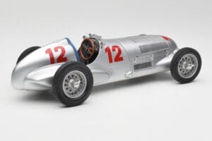 Mercedes W125 #12 R. Caracciola Grand Prix 1937 CMC 1:18 M-052 Pressofusione — immagine 2 di 6
