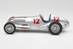 Mercedes W125 #12 R. Caracciola Grand Prix 1937 CMC 1:18 M-052 Pressofusione — immagine 3 di 6