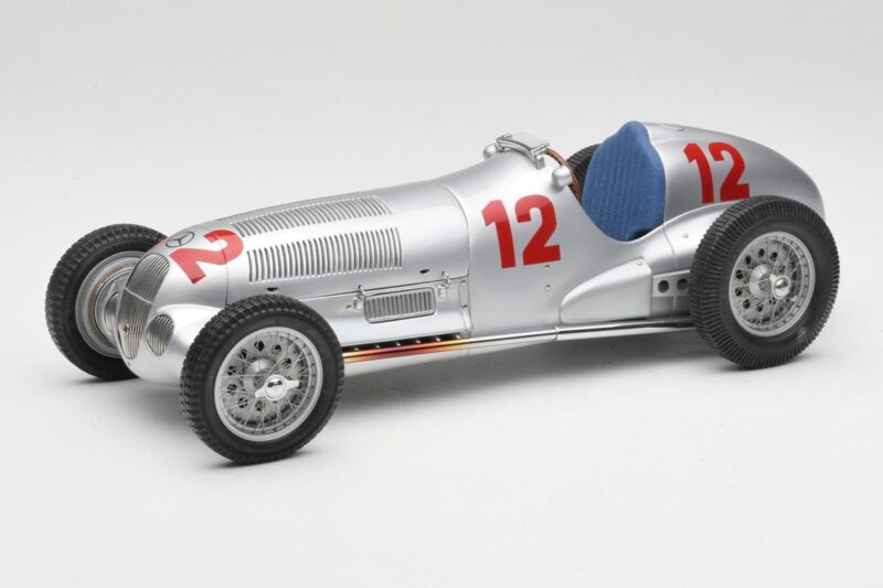 Mercedes W125 #12 R. Caracciola Grand Prix 1937 CMC 1:18 M-052 Pressofusione