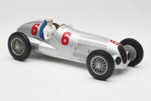 Mercedes W125 #6 Daimler-Benz AG R. Caracciola 2nd Place Eifel Race Nurburgring 1937 Minichamps 1:18 155373106 Pressofusione — immagine 4 di 6