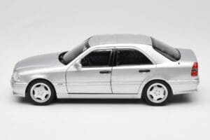 Mercedes C36 AMG W202 Silver Metallic Norev 1:18 183380 Pressofusione — immagine 4 di 8