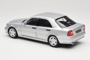 Mercedes C36 AMG W202 Silver Metallic Norev 1:18 183380 Pressofusione — immagine 7 di 8