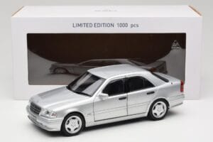 Mercedes C36 AMG W202 Silver Metallic Norev 1:18 183380 Pressofusione — immagine 8 di 8