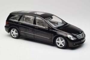 Mercedes R-Class W251 Obsidian Nero Minichamps 1:18 150034601 Pressofusione — immagine 6 di 8