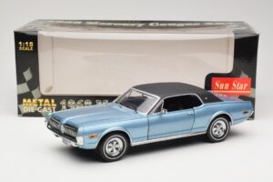 Mercury Cougar XR-7 Blu Sun Star 1:18 1562 Pressofusione — immagine 8 di 8