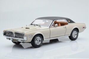 Mercury Cougar XR7-G Fawn Sun Star 1:18 1572 Pressofusione