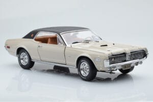 Mercury Cougar XR7-G Fawn Sun Star 1:18 1572 Pressofusione — immagine 6 di 8