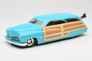 Mercury Merc Woodie Blu Hot Wheels 1:18 27806 Pressofusione