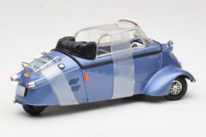 Messerschmitt KR200 Blu Revell 1:18 08944 Pressofusione — immagine 2 di 6