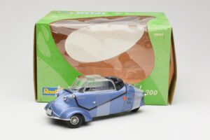 Messerschmitt KR200 Blu Revell 1:18 08944 Pressofusione — immagine 6 di 6