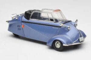 Messerschmitt KR201 Roadster Blu Revell 1:18 08966 Pressofusione — immagine 6 di 8
