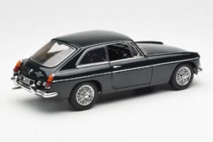 MGB GT Mk2 Coupe Racing Verde AUTOart 1:18 76602 Pressofusione — immagine 3 di 8