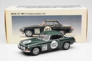 MGB GT Mk2 Nurburgring Verde AUTOart 1:18 86781 Pressofusione — immagine 8 di 8