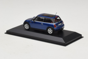 Mini Cooper Cabriolet Blu Minichamps 1:43 80420309092-R1 Pressofusione — immagine 3 di 5