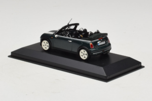 Mini Cooper Cabriolet Verde Con Striscia Bianca Minichamps 1:43 80420309093-R1 Pressofusione — immagine 3 di 5