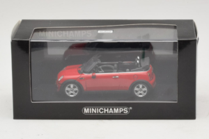 Mini Cooper R52 Cabriolet Rosso Minichamps 1:43 431138230 Pressofusione — immagine 4 di 4