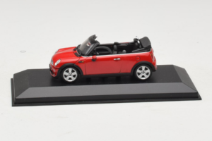 Mini Cooper R52 Cabriolet Rosso Minichamps 1:43 431138230 Pressofusione