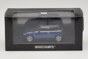 Mini Cooper Blu Minichamps 1:43 MINI009 Pressofusione — immagine 5 di 5