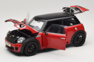 Mini Cooper John Cooper Works R56 Rosso & Nero Kyosho 1:18 80430419909 Pressofusione — immagine 2 di 8
