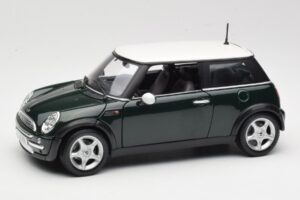 Mini Cooper Mk7 Verde Maisto 1:18 7271336 Pressofusione