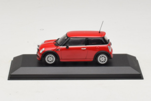 Mini Cooper One R50 Aero Rosso Minichamps 1:43 431138272 Pressofusione