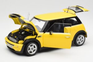 Mini Cooper One R50 Pacchetto Aerodinamico Giallo Kyosho 1:18 80430148553 Pressofusione — immagine 2 di 8