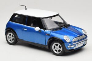 Mini Cooper R50 Blu con Tetto Bianco Mondo Motors 1:18 MINI004 Pressofusione — immagine 6 di 8