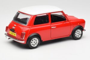Mini Cooper Rosso Bburago 1:18 3379 Pressofusione — immagine 3 di 8