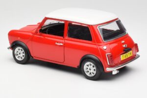Mini Cooper Rosso Bburago 1:18 3379 Pressofusione — immagine 7 di 8