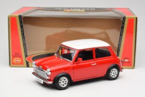 Mini Cooper Rosso Bburago 1:18 3379 Pressofusione — immagine 8 di 8